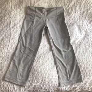 Lulu lemon gray calf-length yoga pant